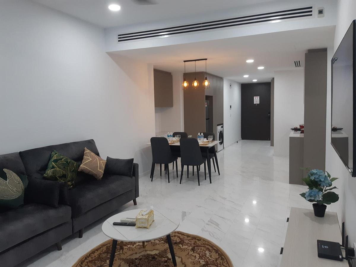 Astra @ Eaton Residences Kl กัวลาลัมเปอร์ ภายนอก รูปภาพ