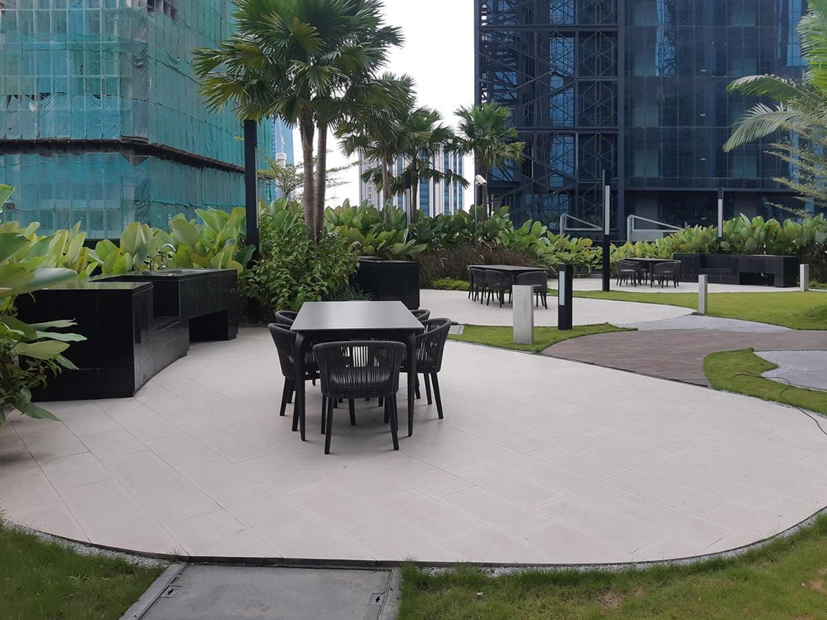 Astra @ Eaton Residences Kl กัวลาลัมเปอร์ ภายนอก รูปภาพ